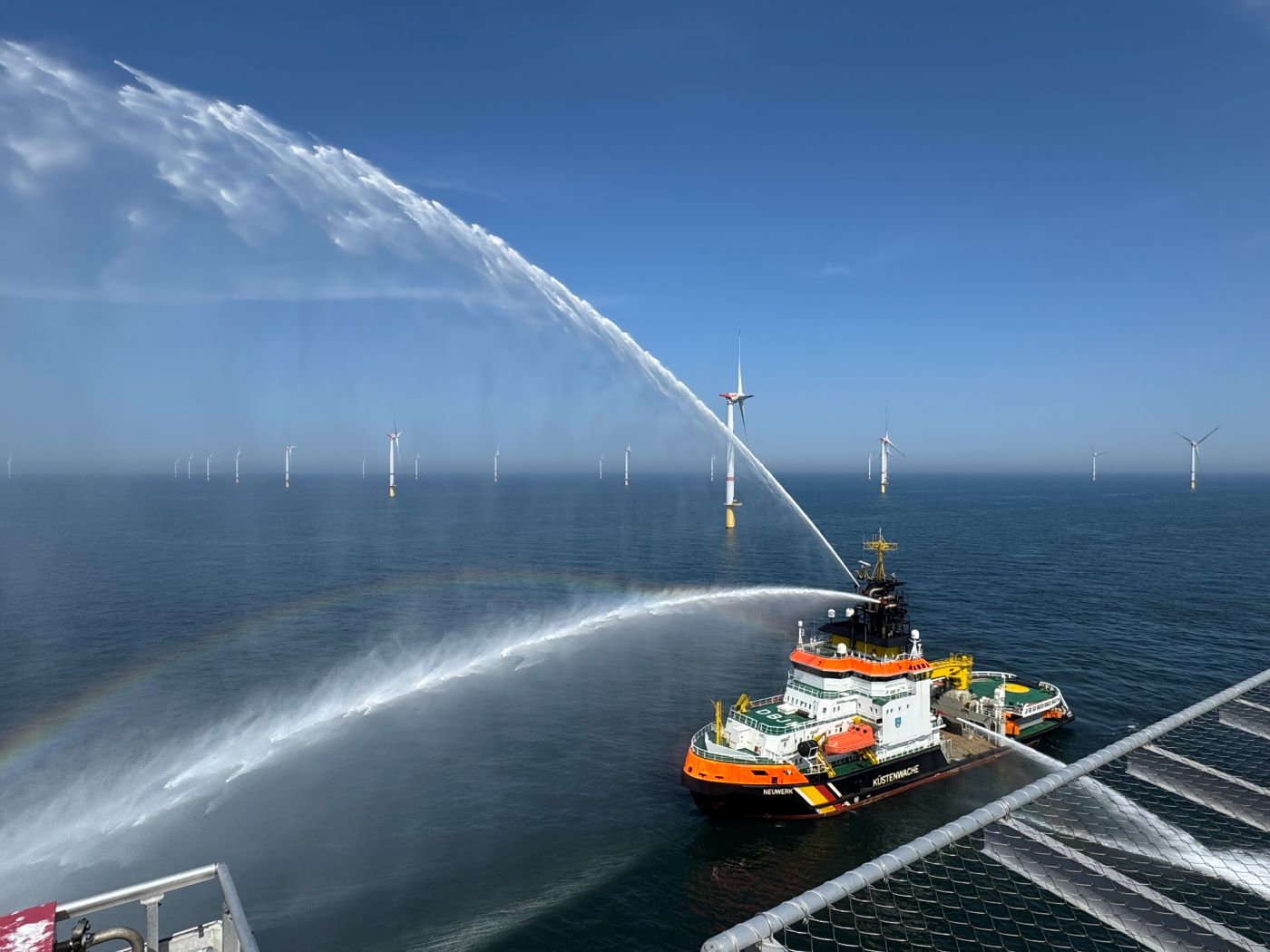 Notfallübung MZS Neuwerk Regenbogen (Foto: Havariekommando)